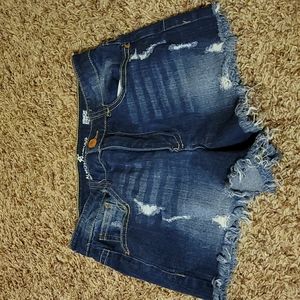 Almost Famous size 5 Jean shorts